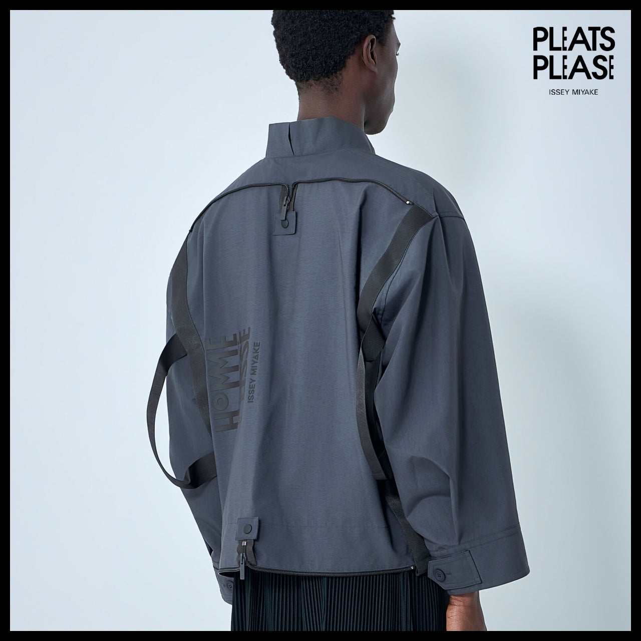 【ISSEY MIYAKE】Structured Oversized Jacket