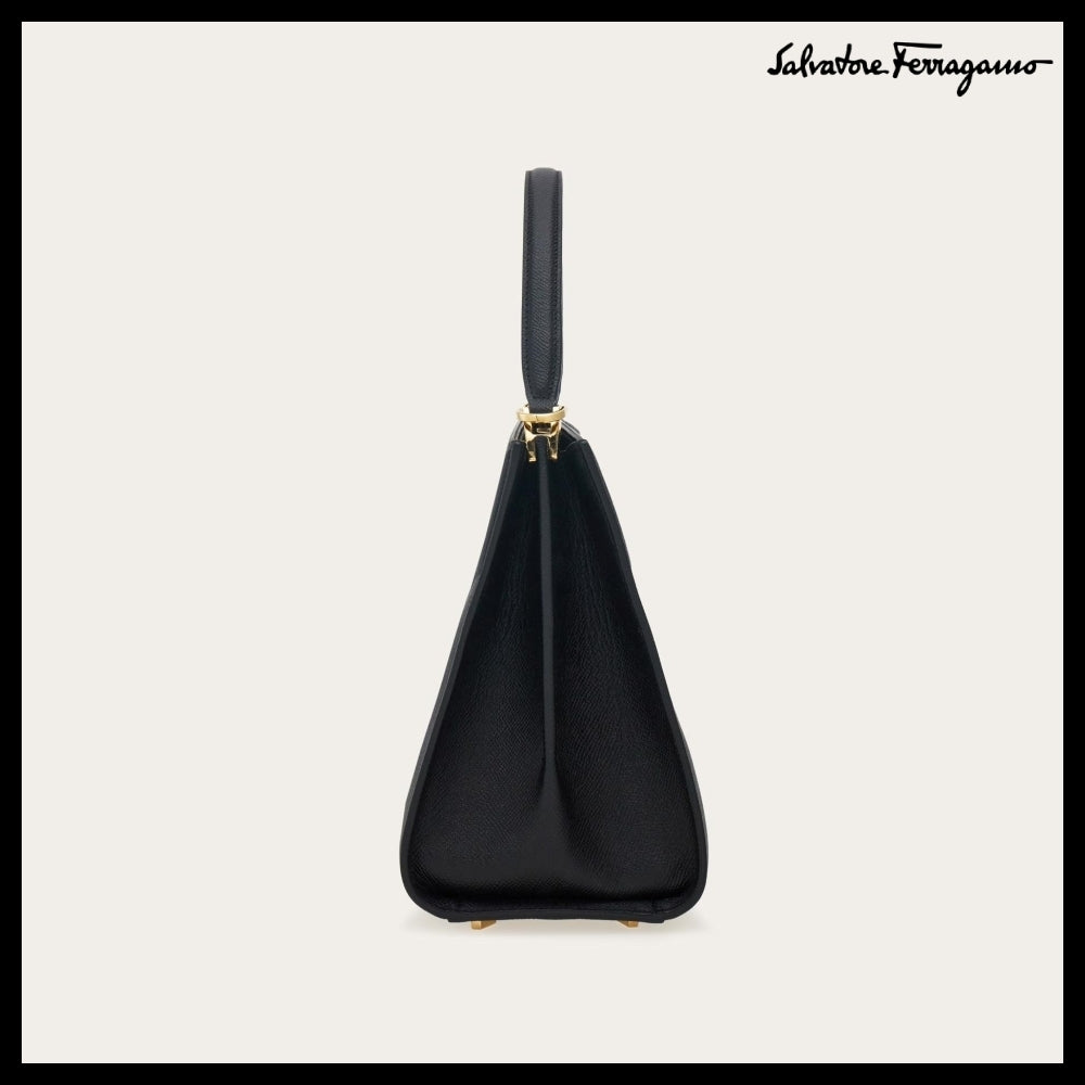 ◆SALVATORE FERRAGAMO◆Studio Medium Box Bag