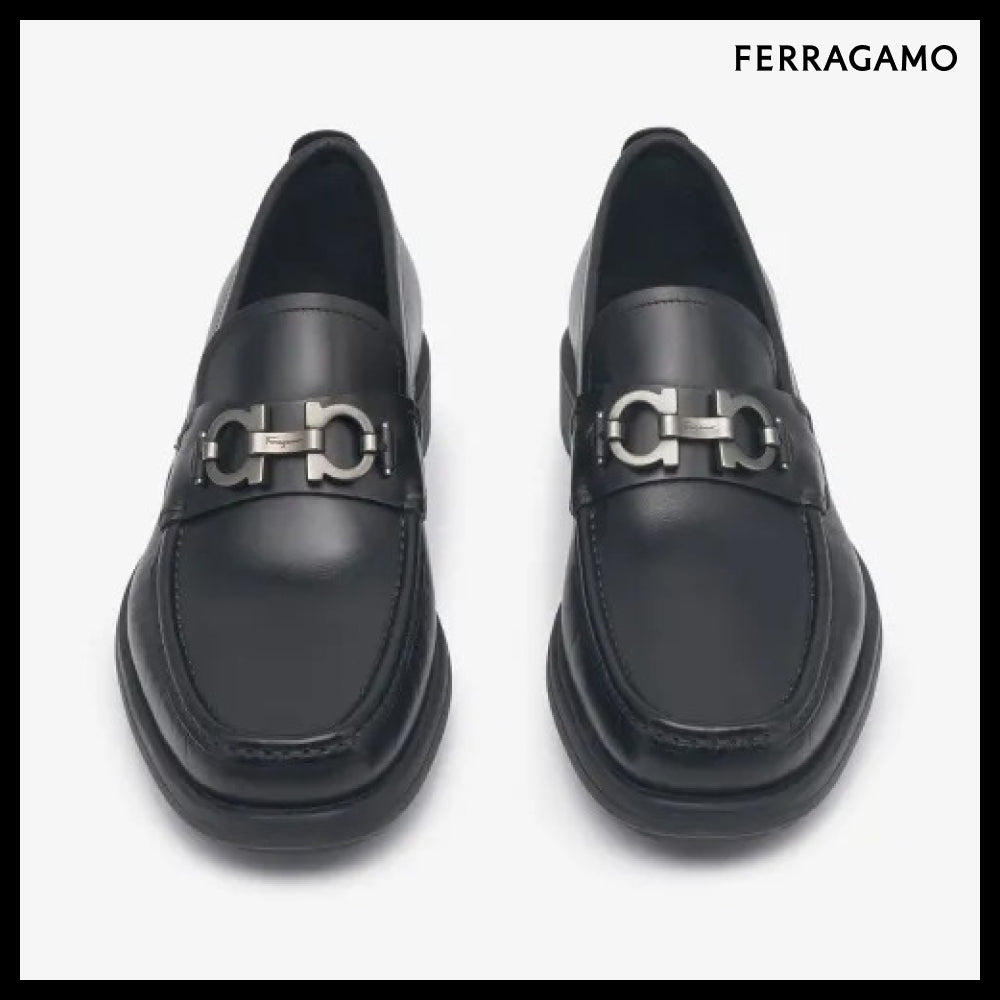 【FERRAGAMO】EEE Gancini Ornament Chunky Loafer Black