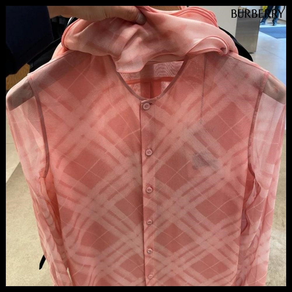 【Burberry】Ruffle Check Silk Blouse Candy