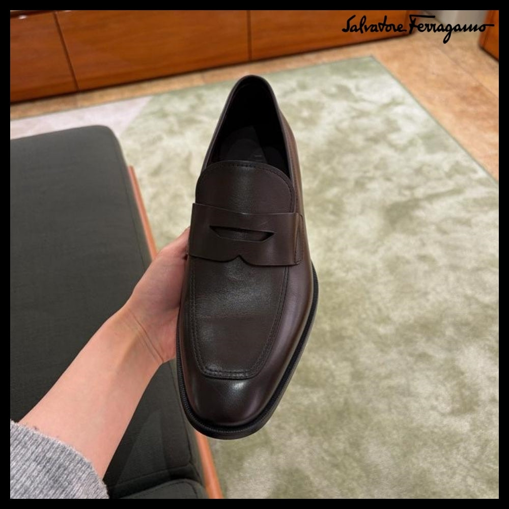 【FERRAGAMO】GUSTAV LEATHER PENNY LOAFERS DARK BROWN