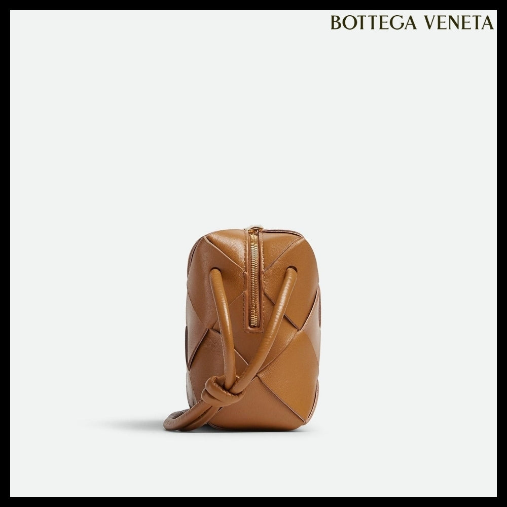 【BOTTEGA VENETA】Mini Cassette Camera Bag