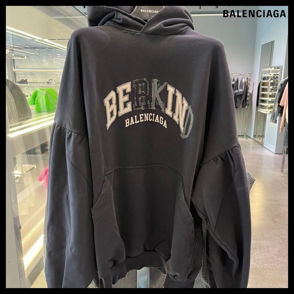 【BALENCIAGA】Round Hoodie Faded Black White