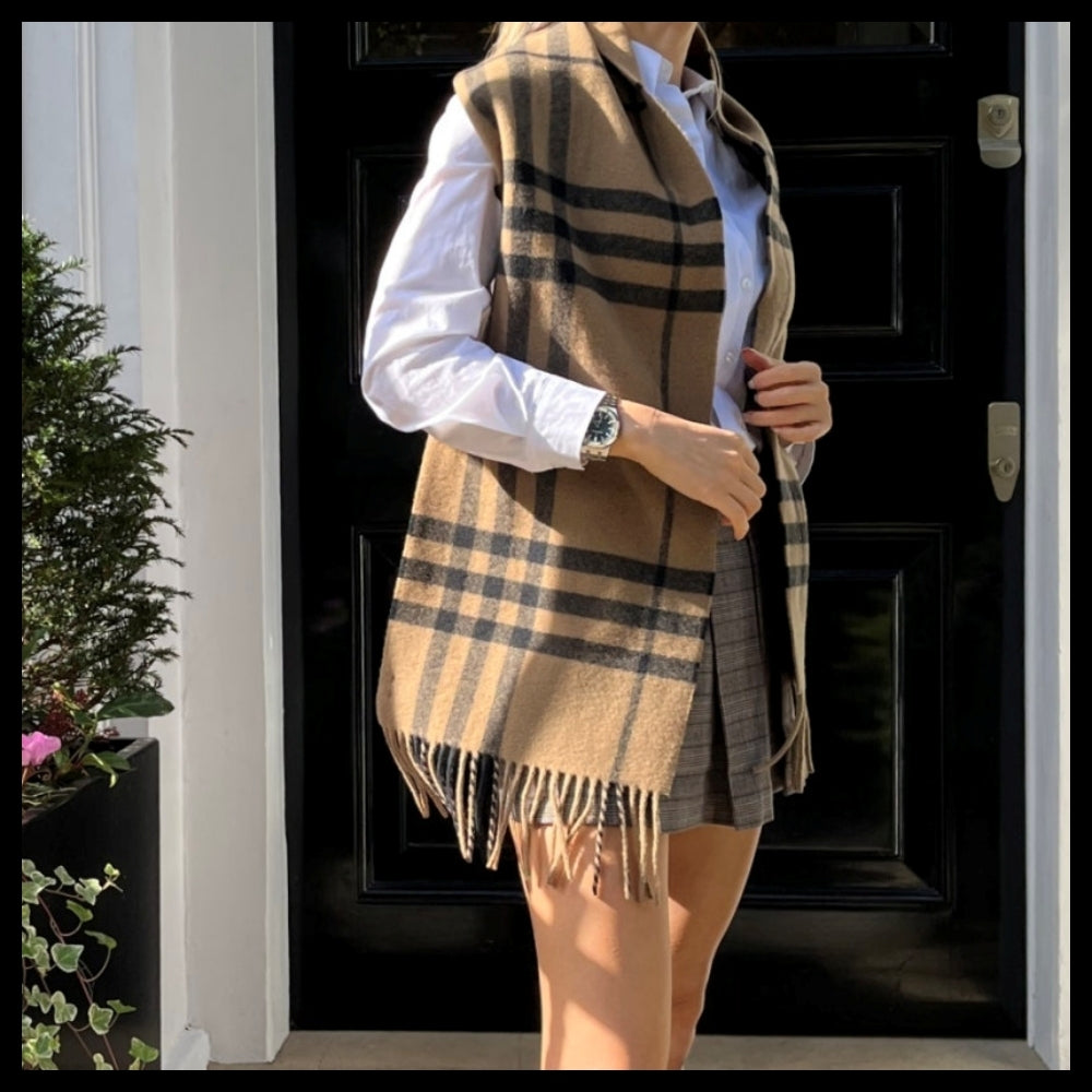 【BURBERRY】Giant Check Unisex Wool Muffler Taupe Brown