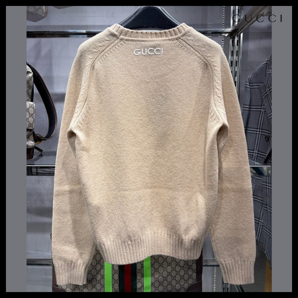 【GUCCI】Back Logo Embroidered Wool Crewneck Knit Butter