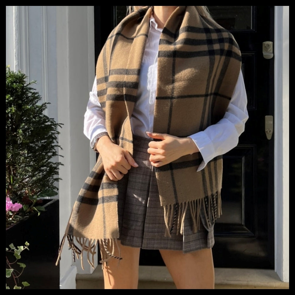 【BURBERRY】Giant Check Unisex Wool Muffler Taupe Brown