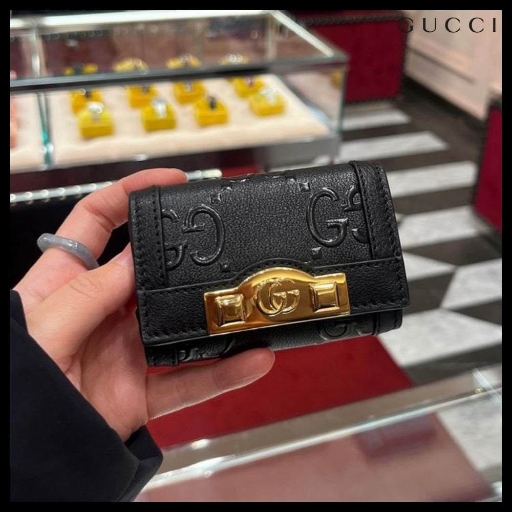 【GUCCI】GG Up Embossed Leather Flap Key Case Black