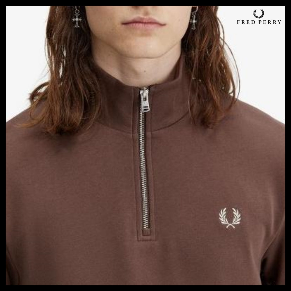 【FRED PERRY】Baseline Half Zip Sweatshirt U85 C Road Brick