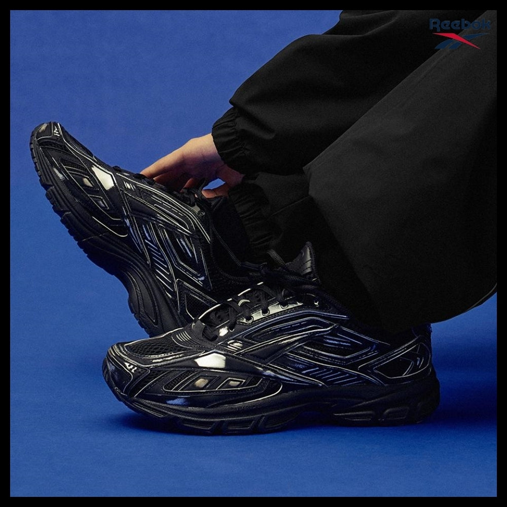 【Reebok】Premier Road Ultra - Buff Metallic Black