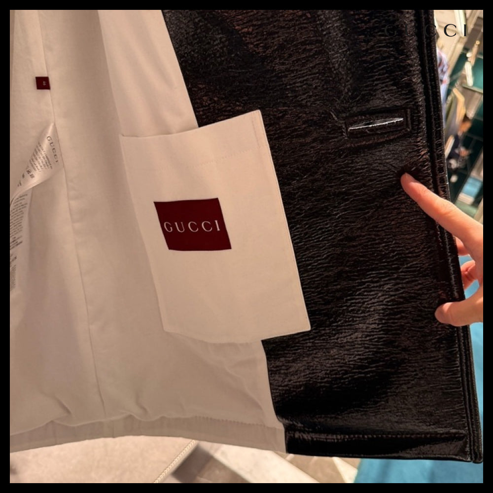 【GUCCI】Embossed Logo Wool Peacoat Black