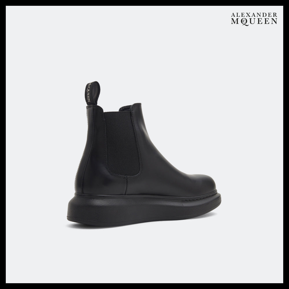 【Alexander Mcqueen】Hybrid Chelsea Boots in All Black