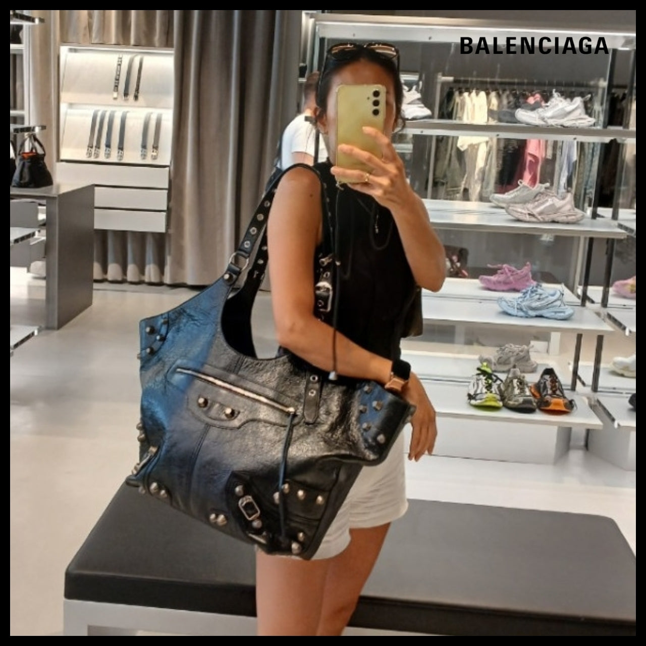 【BALENCIAGA】Large Carry-All Arena Lambskin Bag