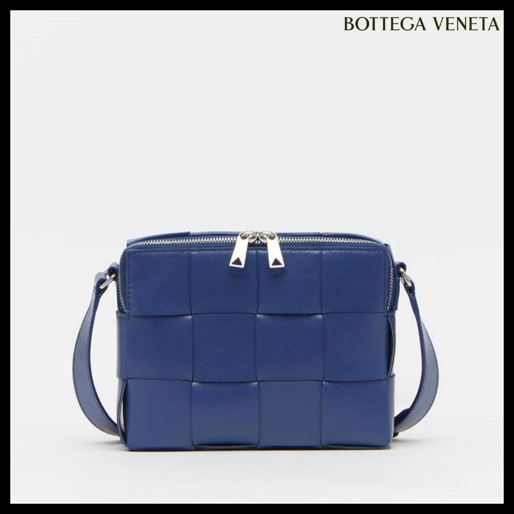 【BOTTEGA VENETA】CASSETTE CAMERA BAG MERMAID