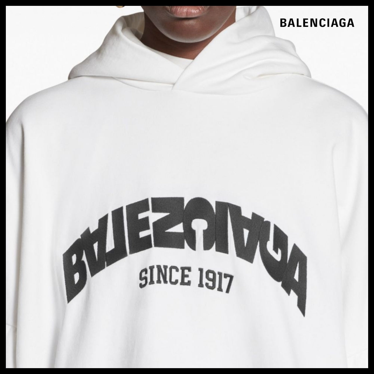 【BALENCIAGA】Back Flip Round Hoodie Oversized White