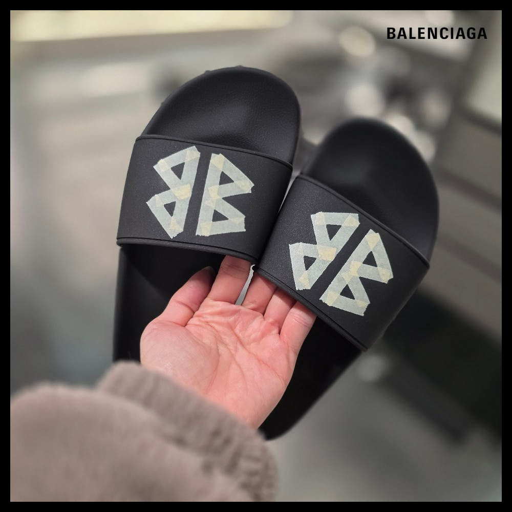 ★BALENCIAGAアウトレット セール ★Pool Slide Sandal