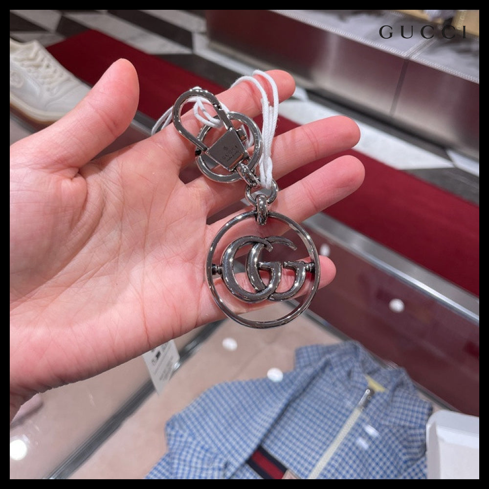 【GUCCI】GG Marmont Metal Keychain Silver