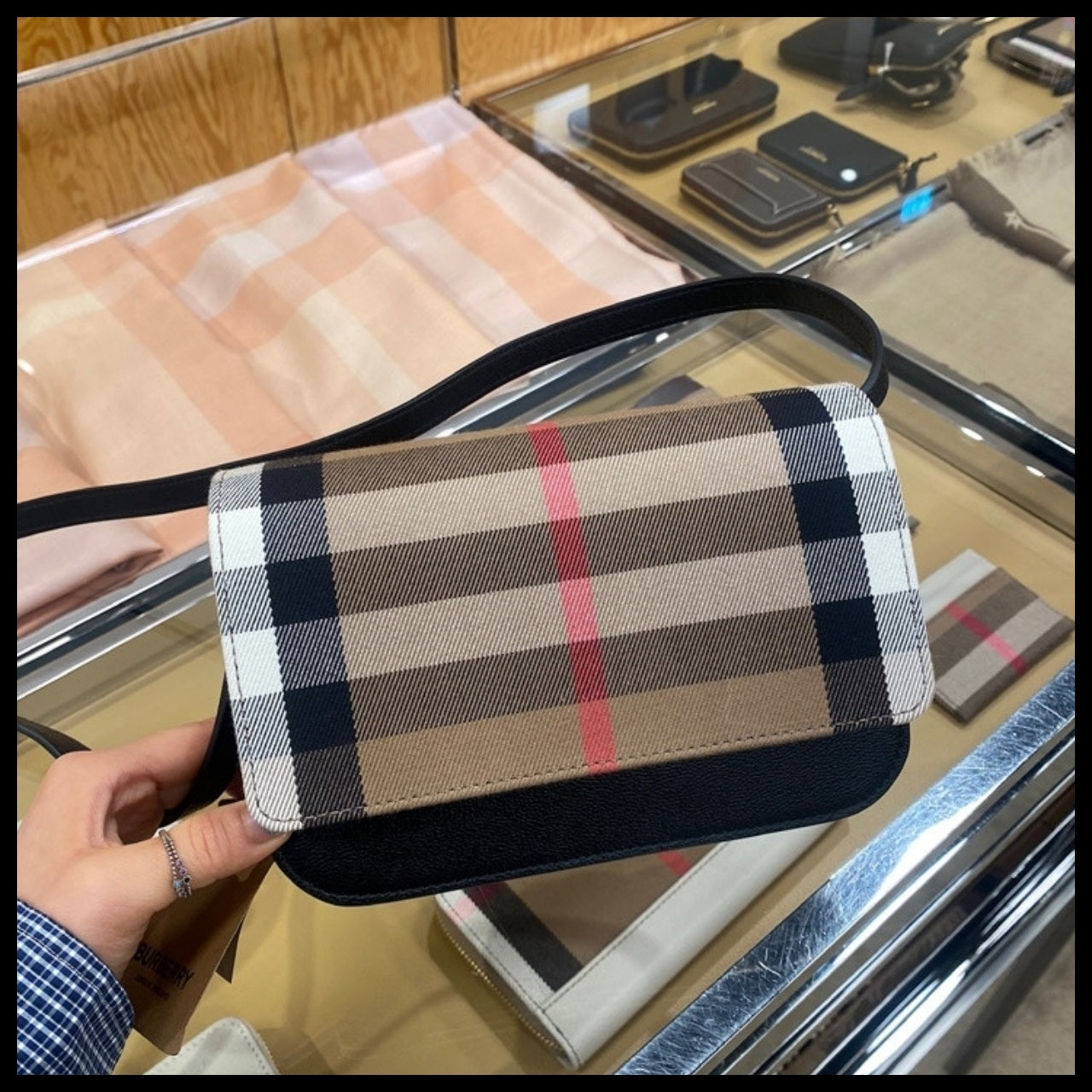 【BURBERRY】MADISON Check Flap Crossbody Bag