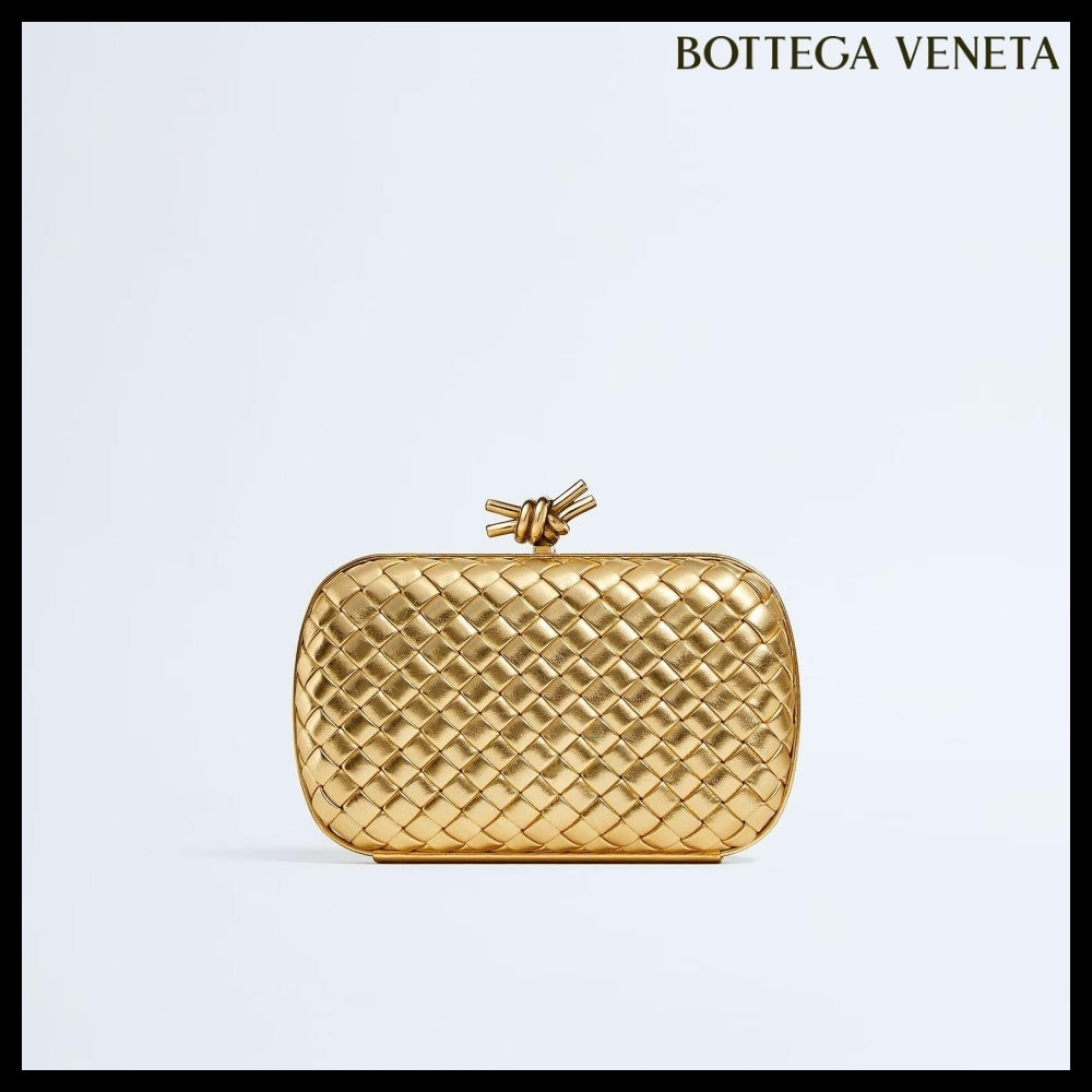【韓国百貨店 BOTTEGA VENETA】Knot Clutch Bag Gold