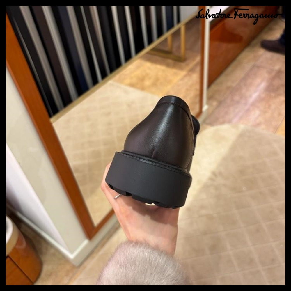 【FERRAGAMO】GROUND LEATHER PENNY LOAFERS DARK BROWN