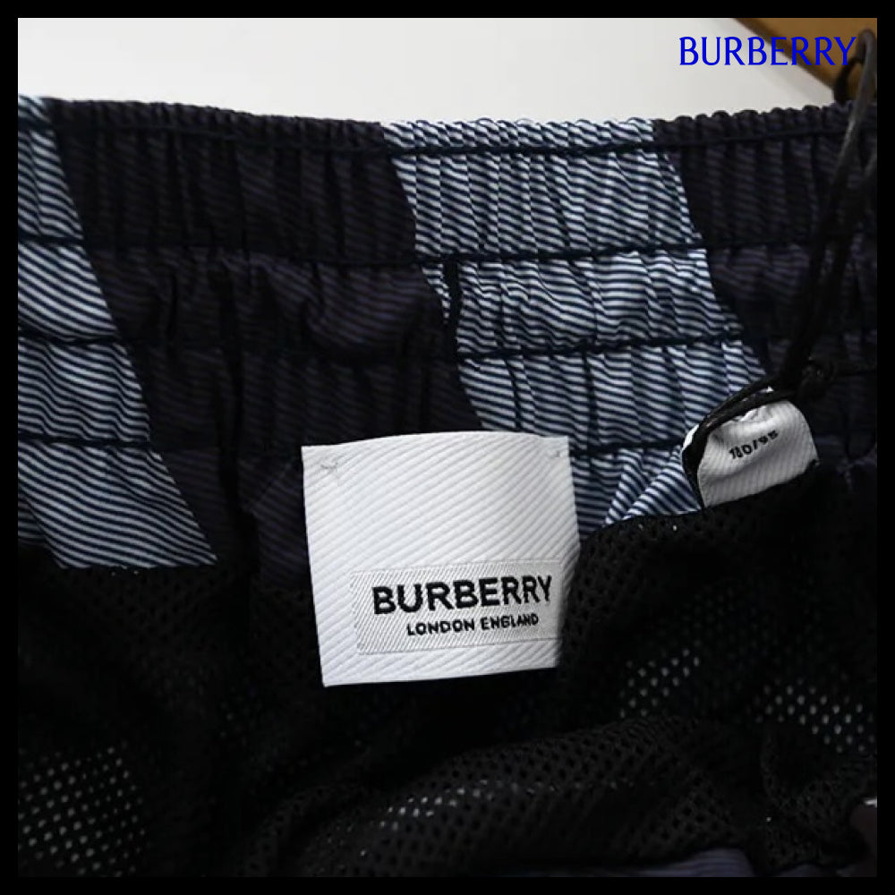 【Burberry】Men’s Drawstring Check Swim Pants Navy