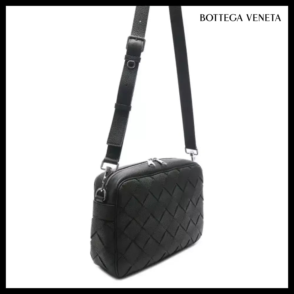 【BOTTEGA VENETA】Men's Intrecciato Medium Crossbody Bag