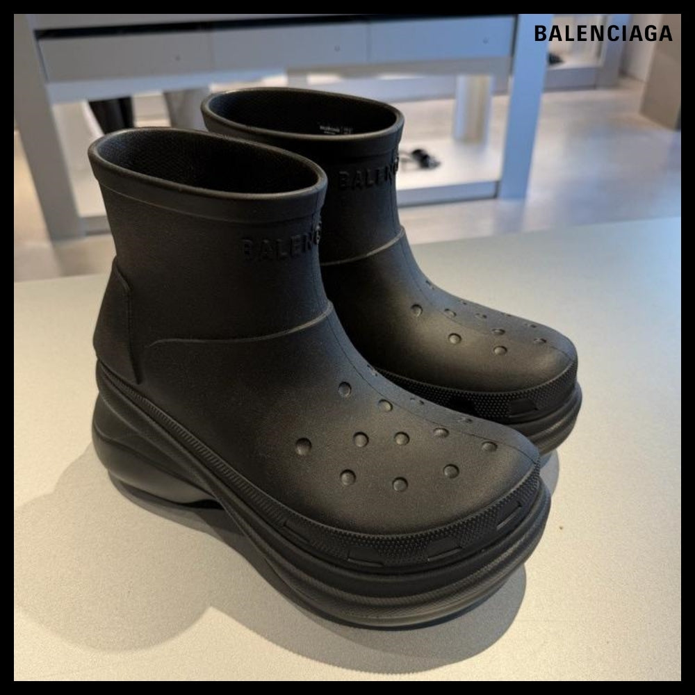 【BALENCIAGA】Rubber Men’s Ankle Boots Black