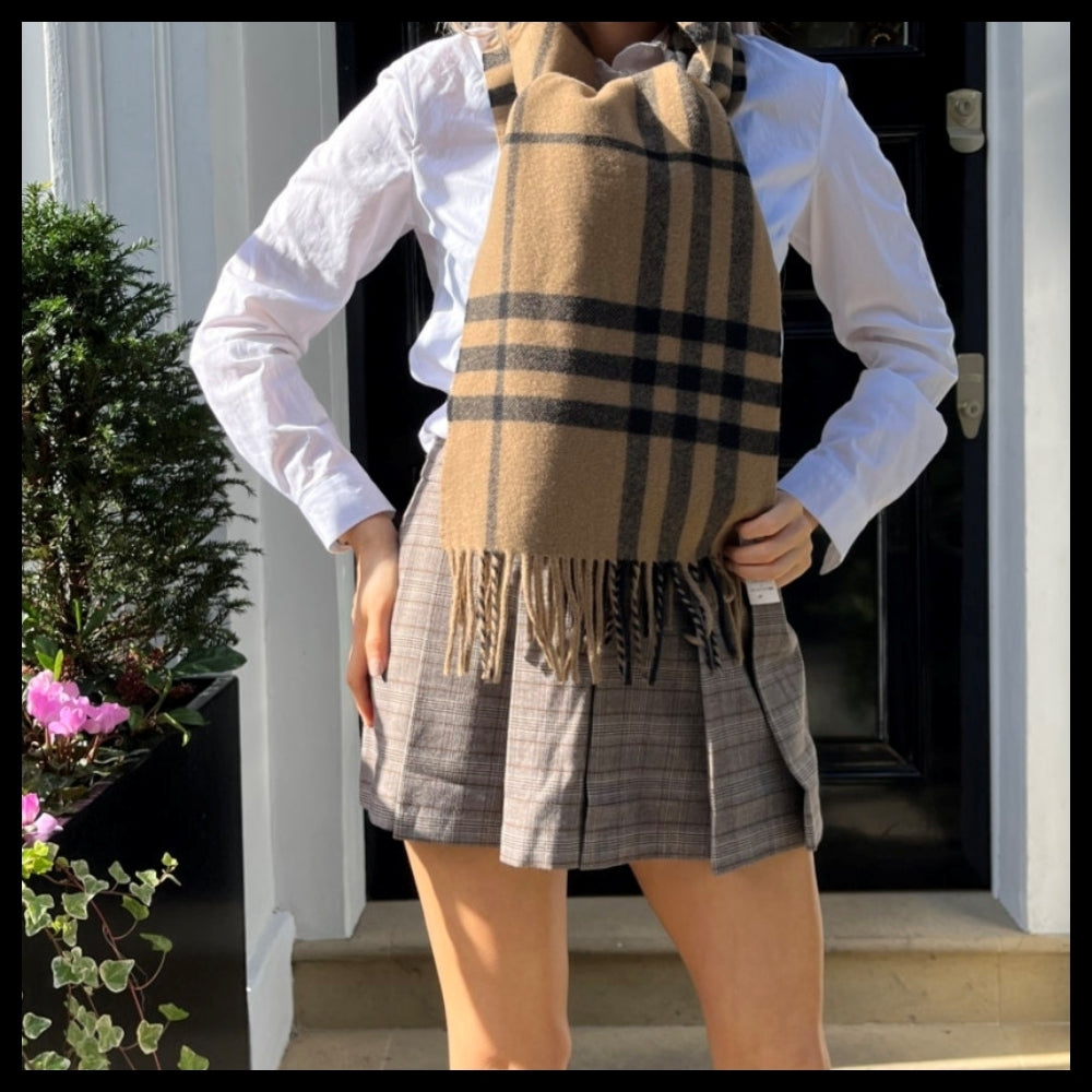 【BURBERRY】Giant Check Unisex Wool Muffler Taupe Brown