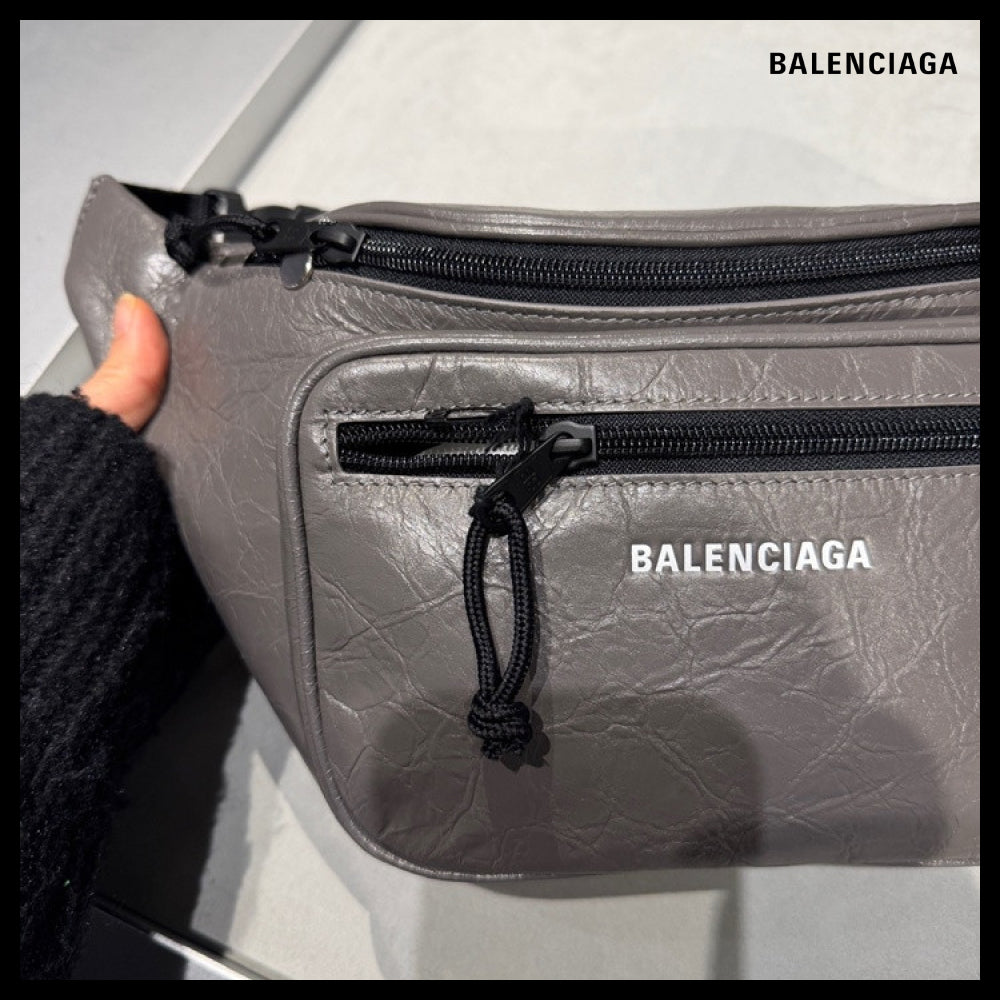 ★BALENCIAGAアウトレットセール ★Arena Lambskin Belt Bag