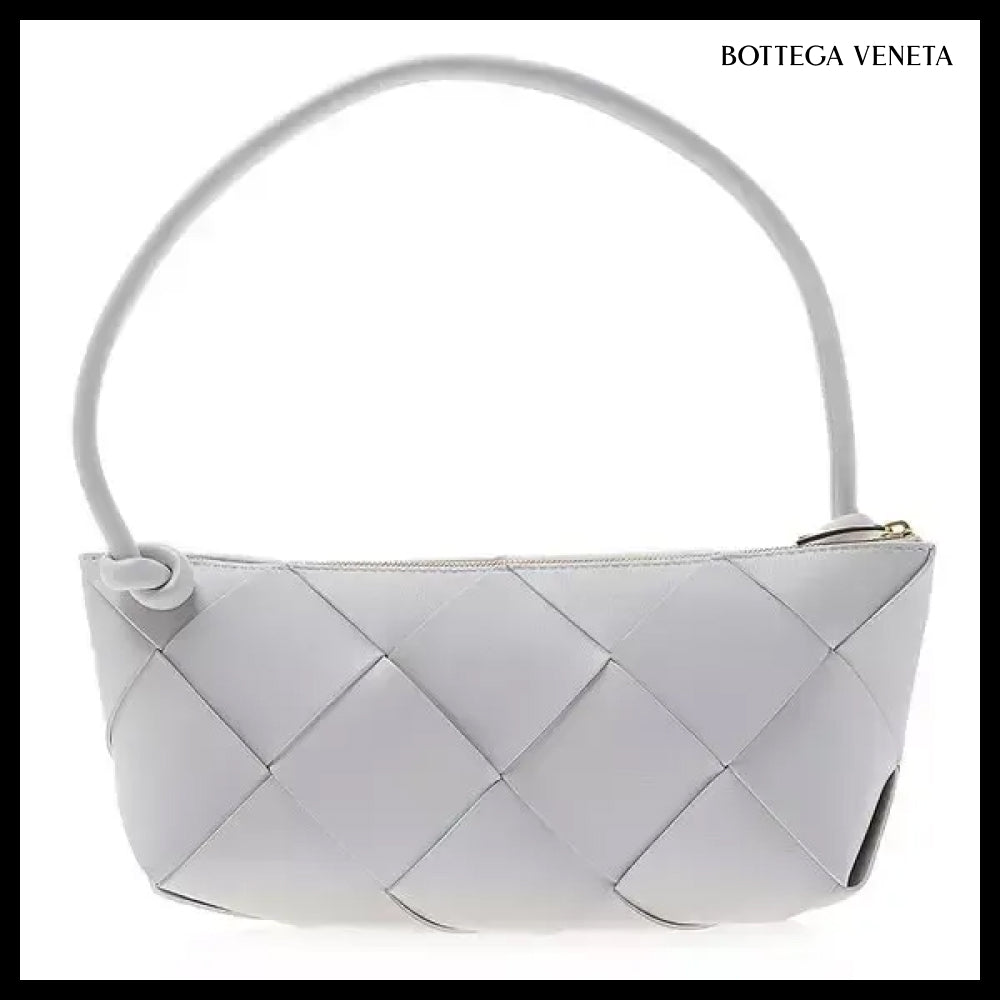 【Bottega Veneta】Women's Intrecciato Baguette Shoulder