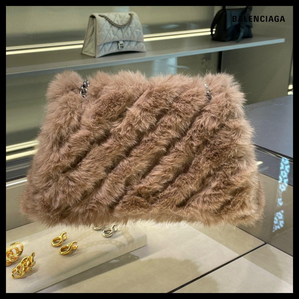 【BALENCIAGA】Crush Medium Chain Bag Fake Fur