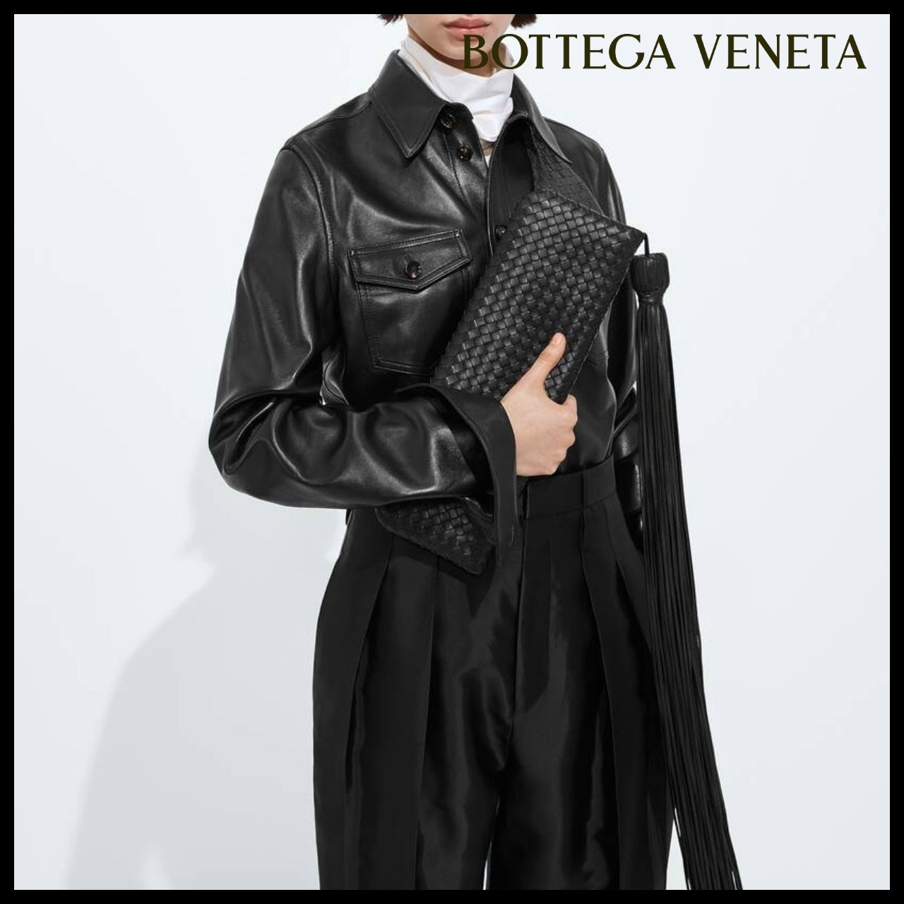 【韓国百貨店 BOTTEGA VENETA】Serata Clutch Bag Black