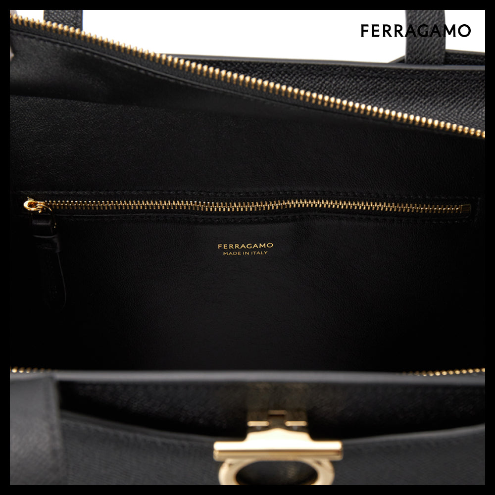【Ferragamo】Rounded Gancini Shoulder Bag