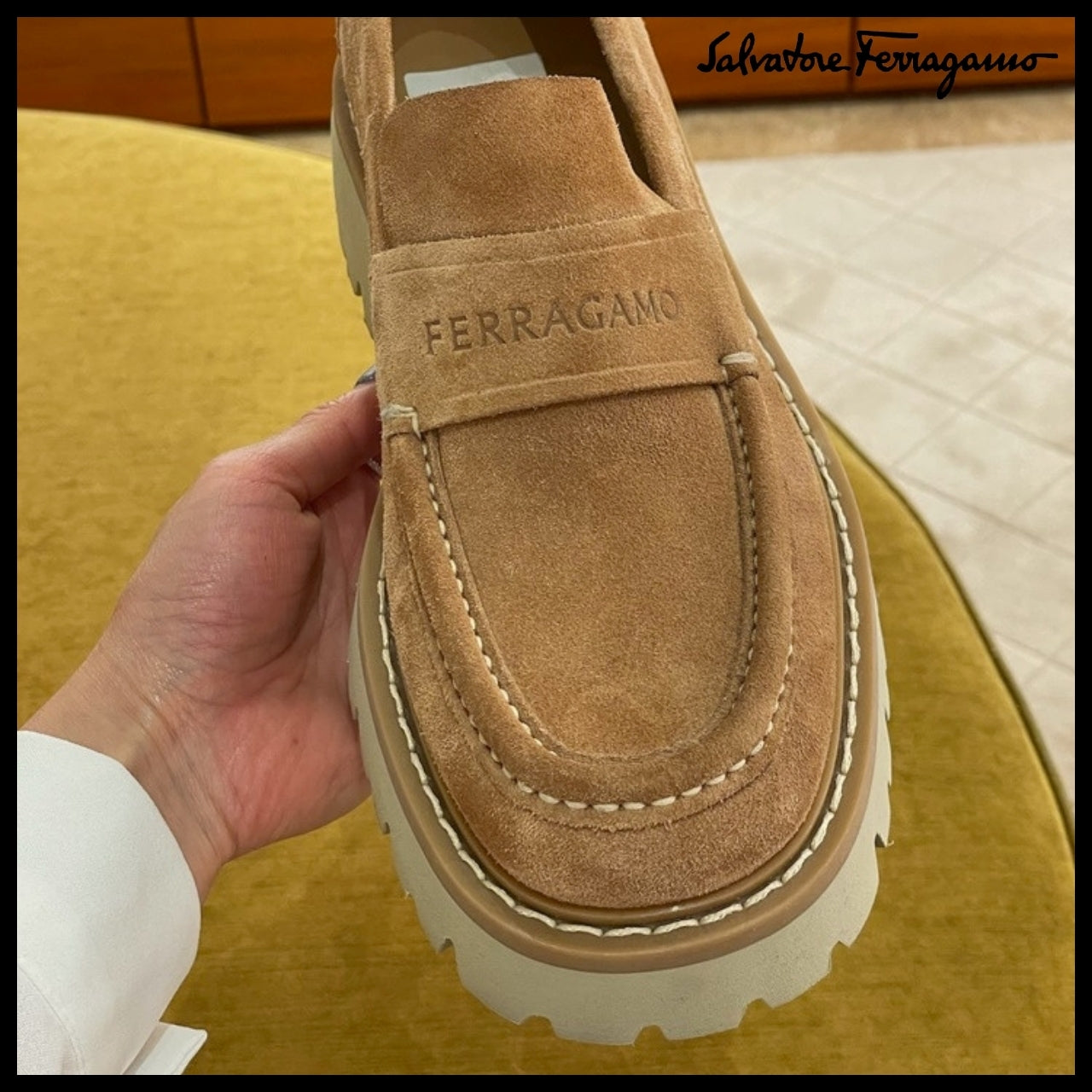 【FERRAGAMO】FERGAL SUEDE CHUNKY LOAFERS BEIGE