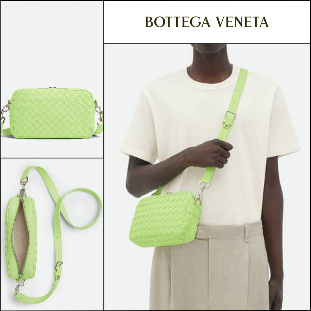 【BOTTEGA VENETA】SMALL INTRECCIATO CAMERA BAG FENNEL