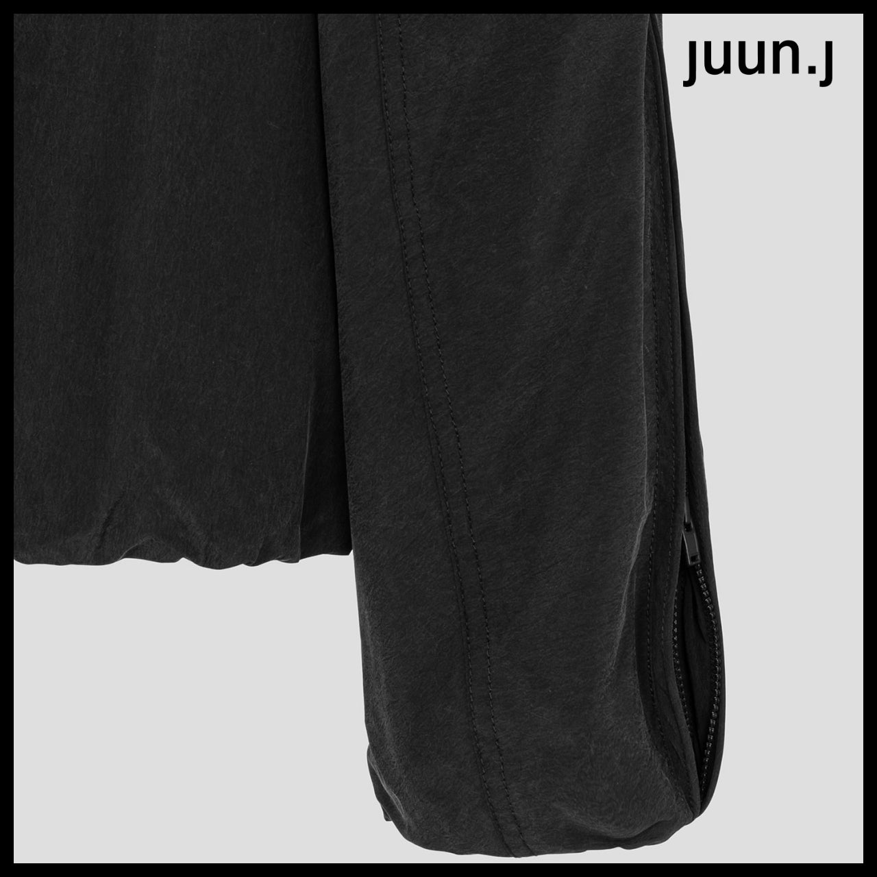 【JUUN.J】Salt Shrink Nylon Side Zipper Short Padded Hood