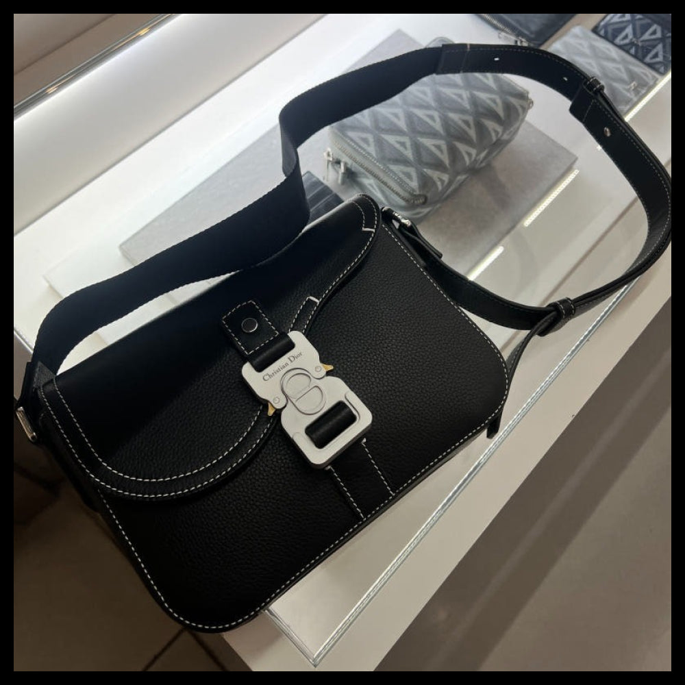 【Dior】Saddle Small Flap Strap Bag H00N