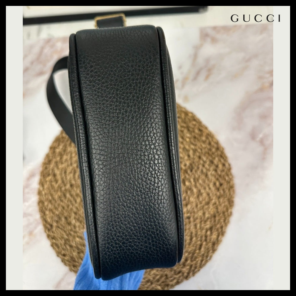 【GUCCI】Vintage Logo Print Leather Messenger Bag Black