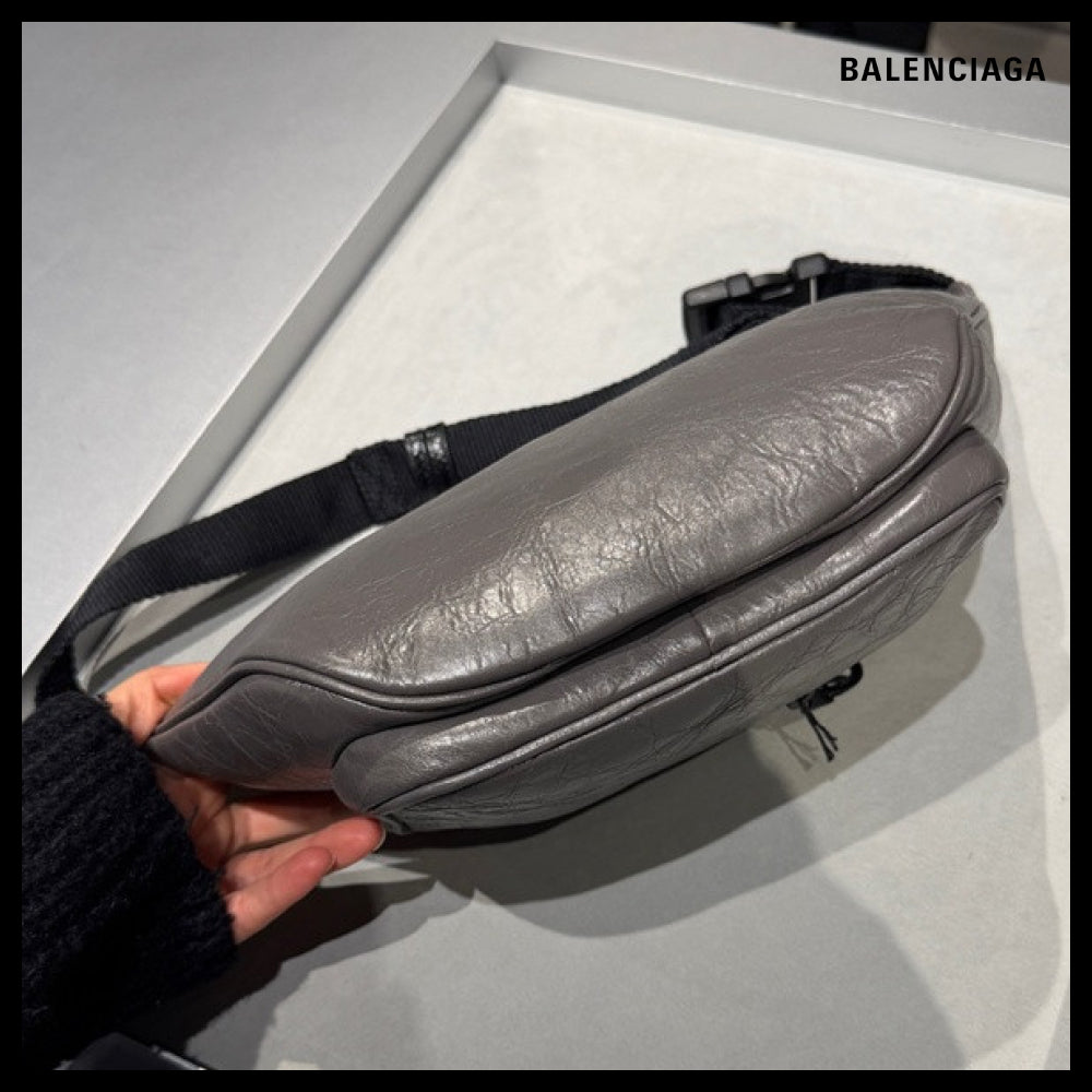 ★BALENCIAGAアウトレットセール ★Arena Lambskin Belt Bag