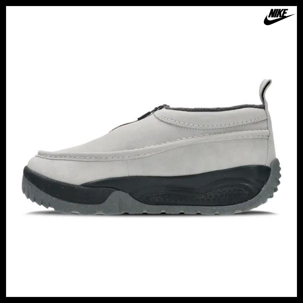 【NIKE】ACG Izy Running Shoes Photon Dust