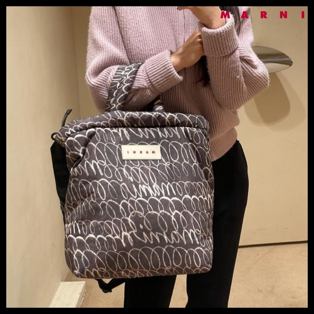 【MARNI】Logo-Patch Scribble-Print Puffer Tote Bag Charcoal