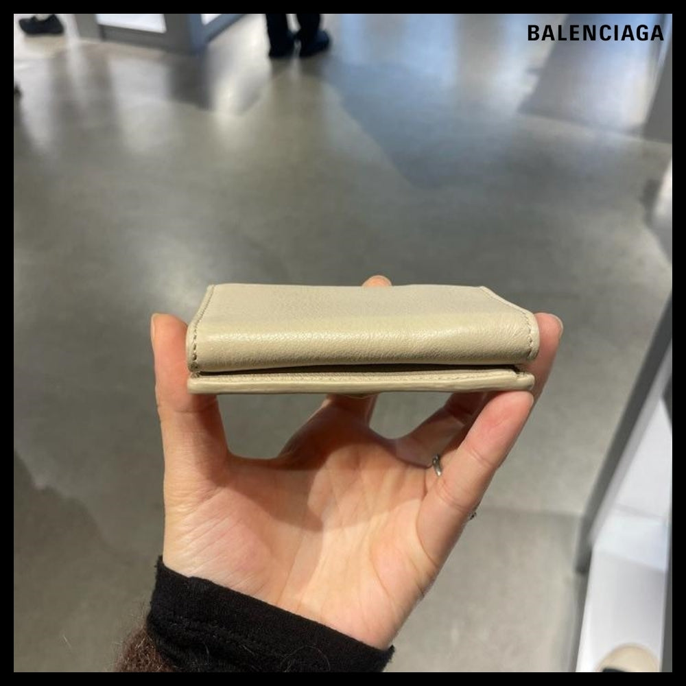 【BALENCIAGA】Smooth Calf Mini Wallet Light Beige