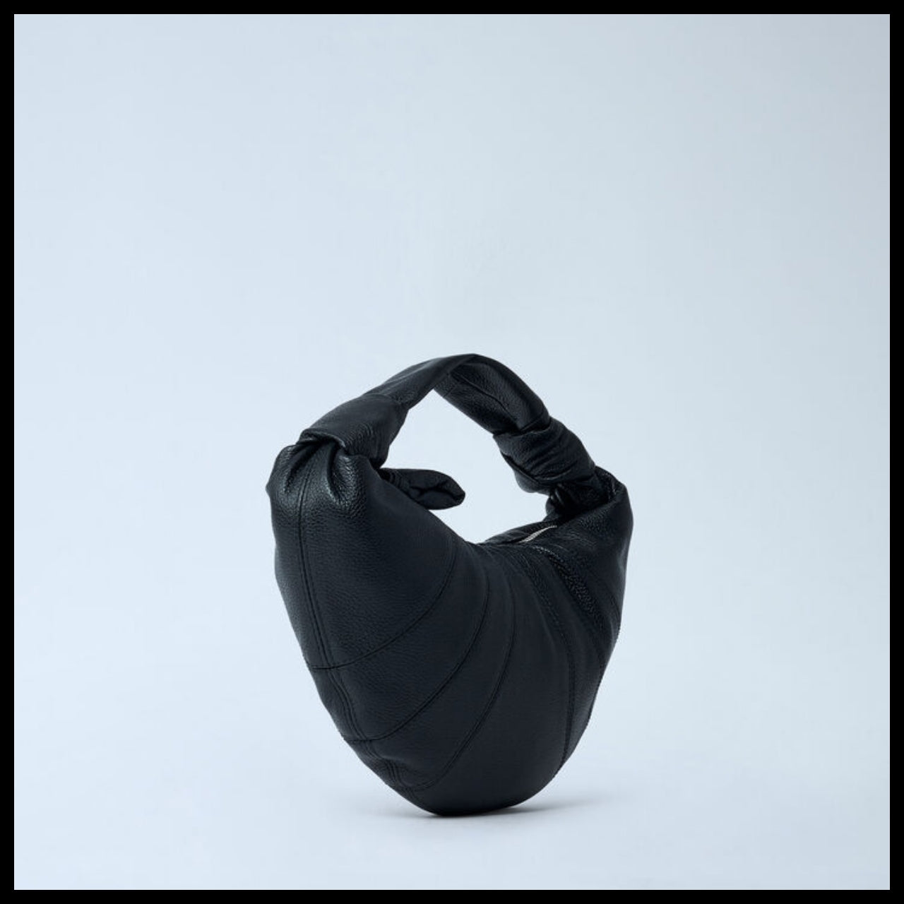 【LEMAIRE】Mini Fortune Croissant Handbag