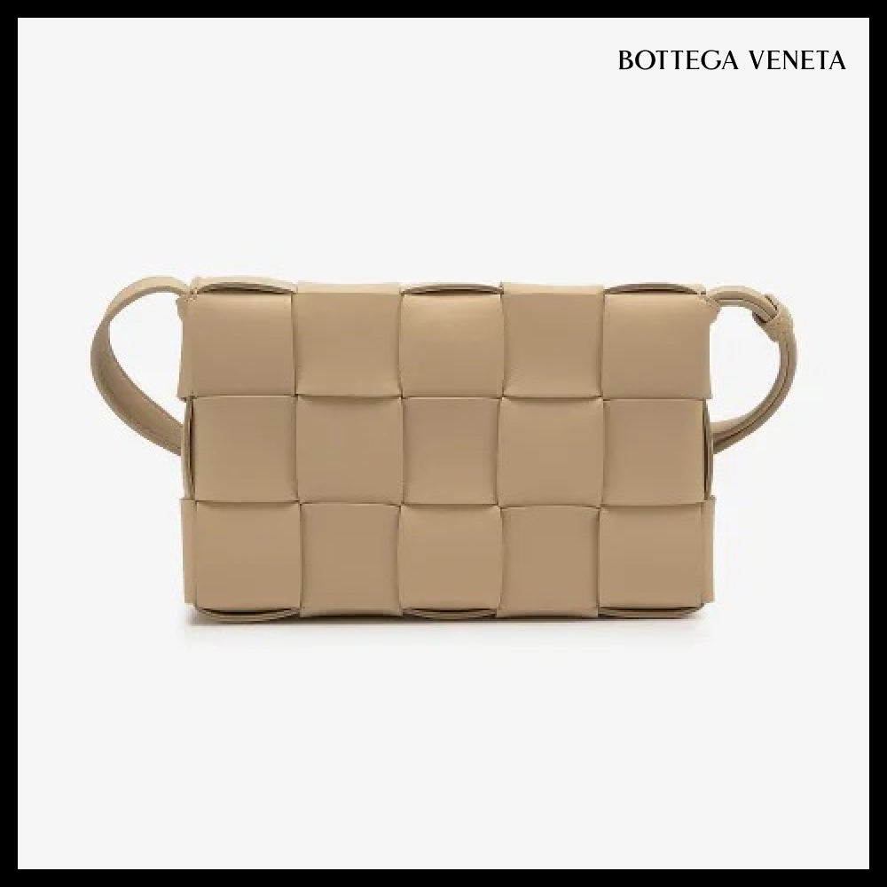 【BOTTEGA VENETA】Cassette Shoulder Crossbody Bag Forage
