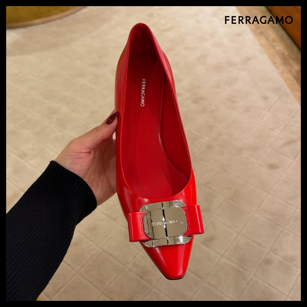 【FERRAGAMO】ZELMA 40 NEW VARA BOW METAL LOGO PUMPS RED