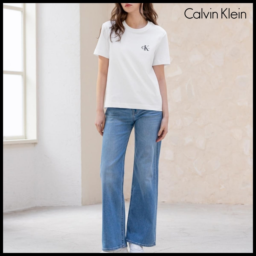 【Calvin Klein】Regular Fit Small Monogram Sleeve T-Shirt