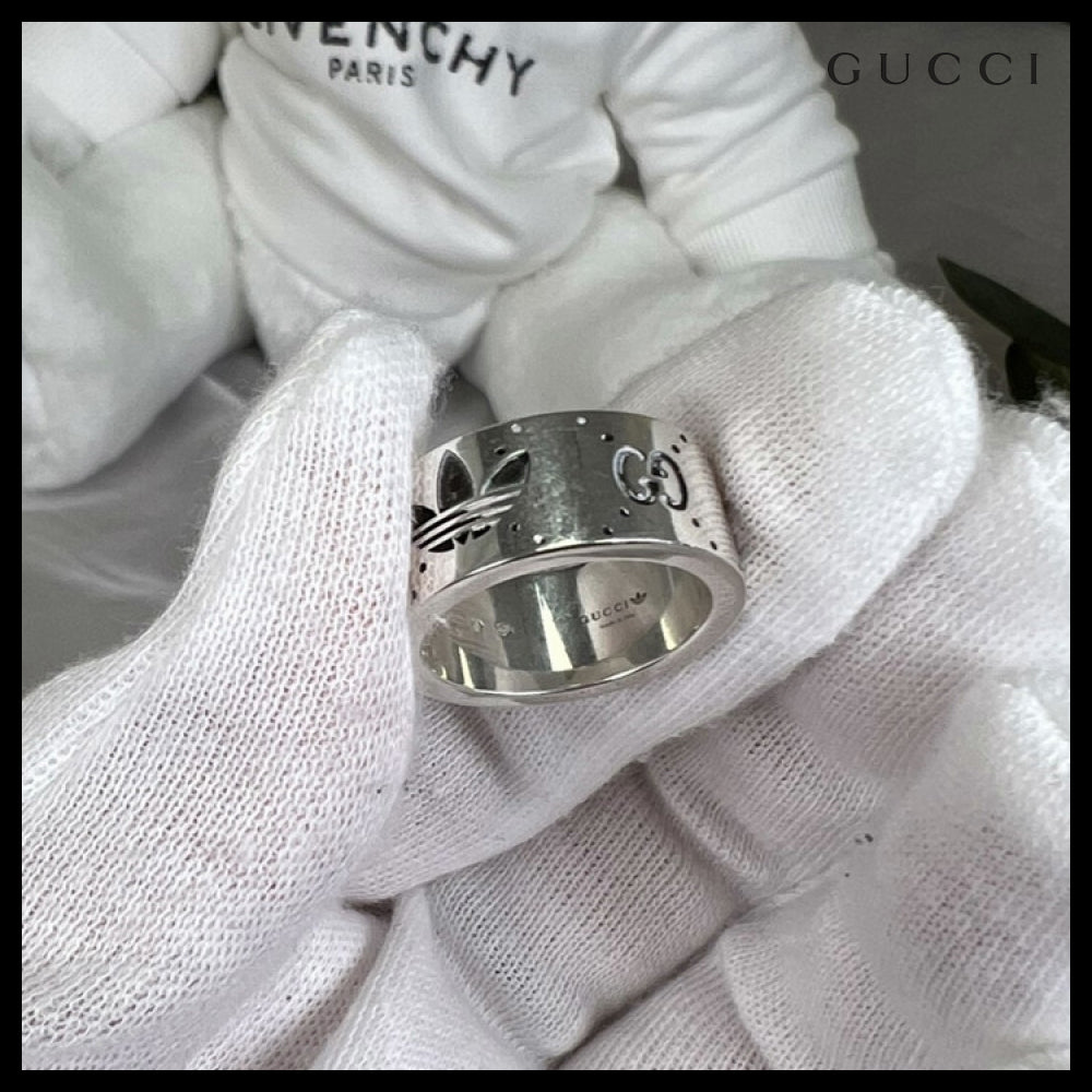 【GUCCI】GUCCI X Adidas Trefoil GG Engraving Sterling Wide