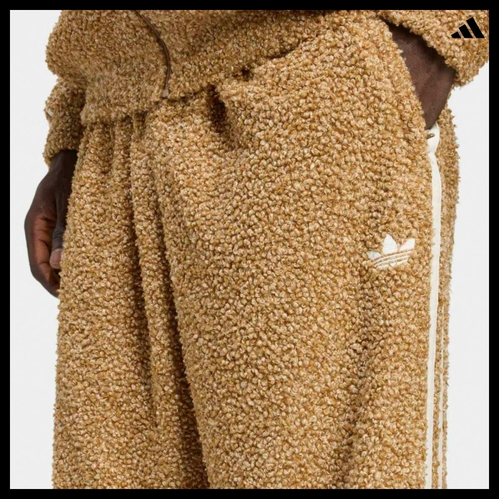 【ADIDAS】Boucle Firebird Brown White Track Pants