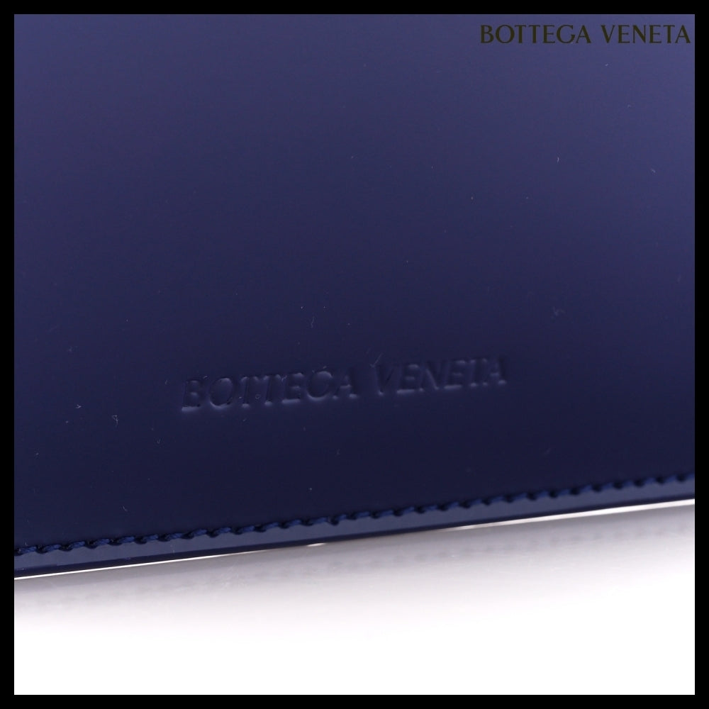 【BOTTEGA VENETA】Patent S Metal Loops Shoulder Bag Unicorn