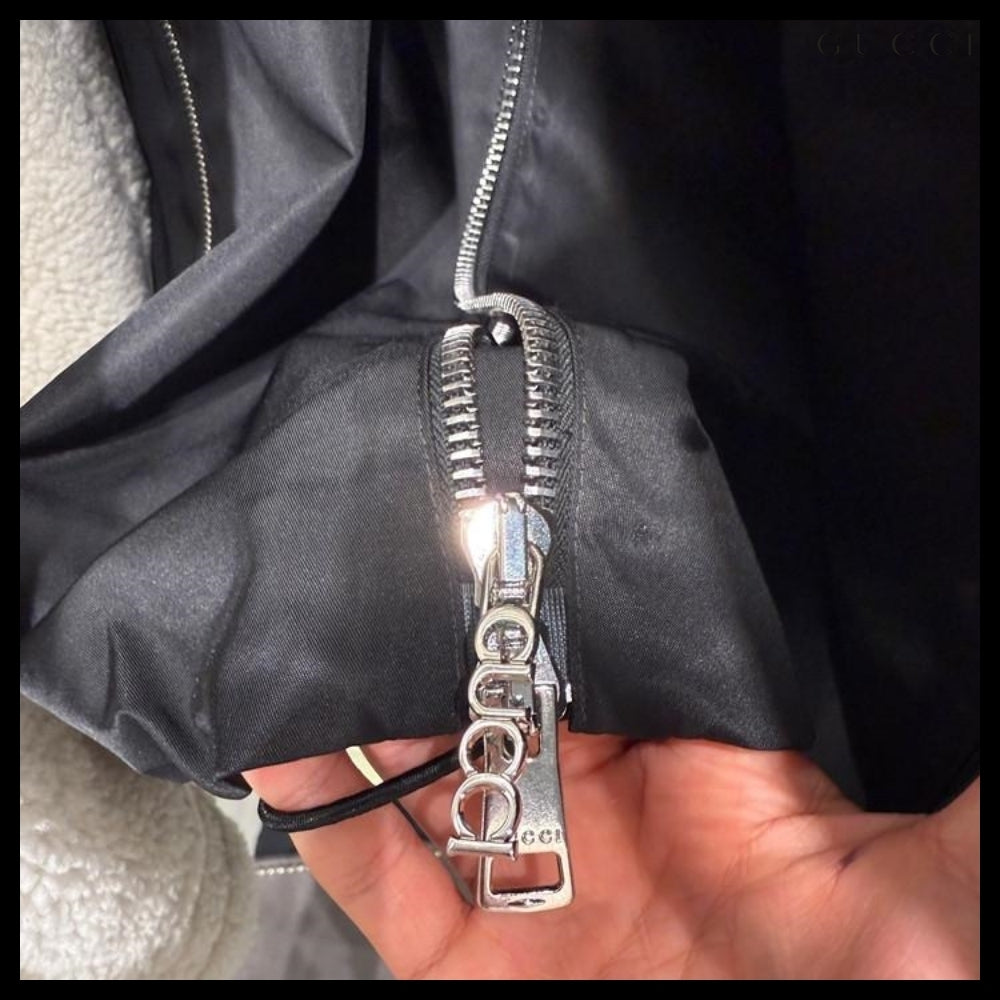【GUCCI】Logo Compact Nylon Twill Hooded Blouson Jacket