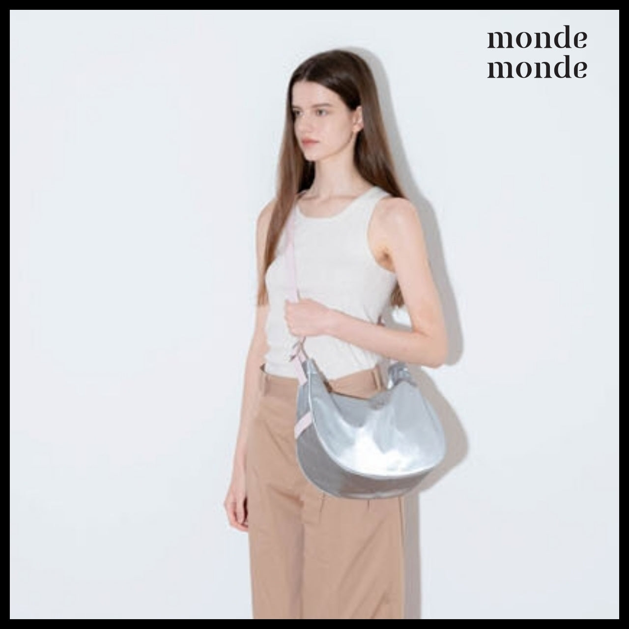 【monde monde】Classic Button Half Moon Nylon Bag (2 Colors)